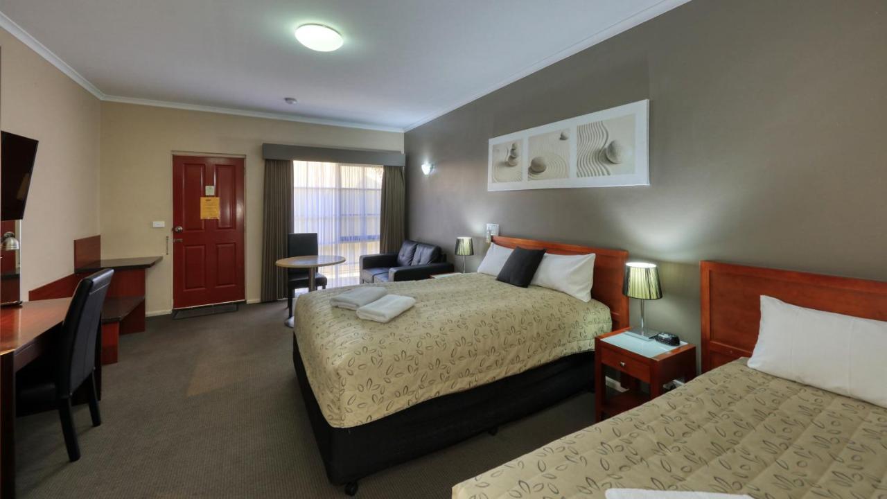 Top Of The Town Motel & Apartments Benalla Exterior photo